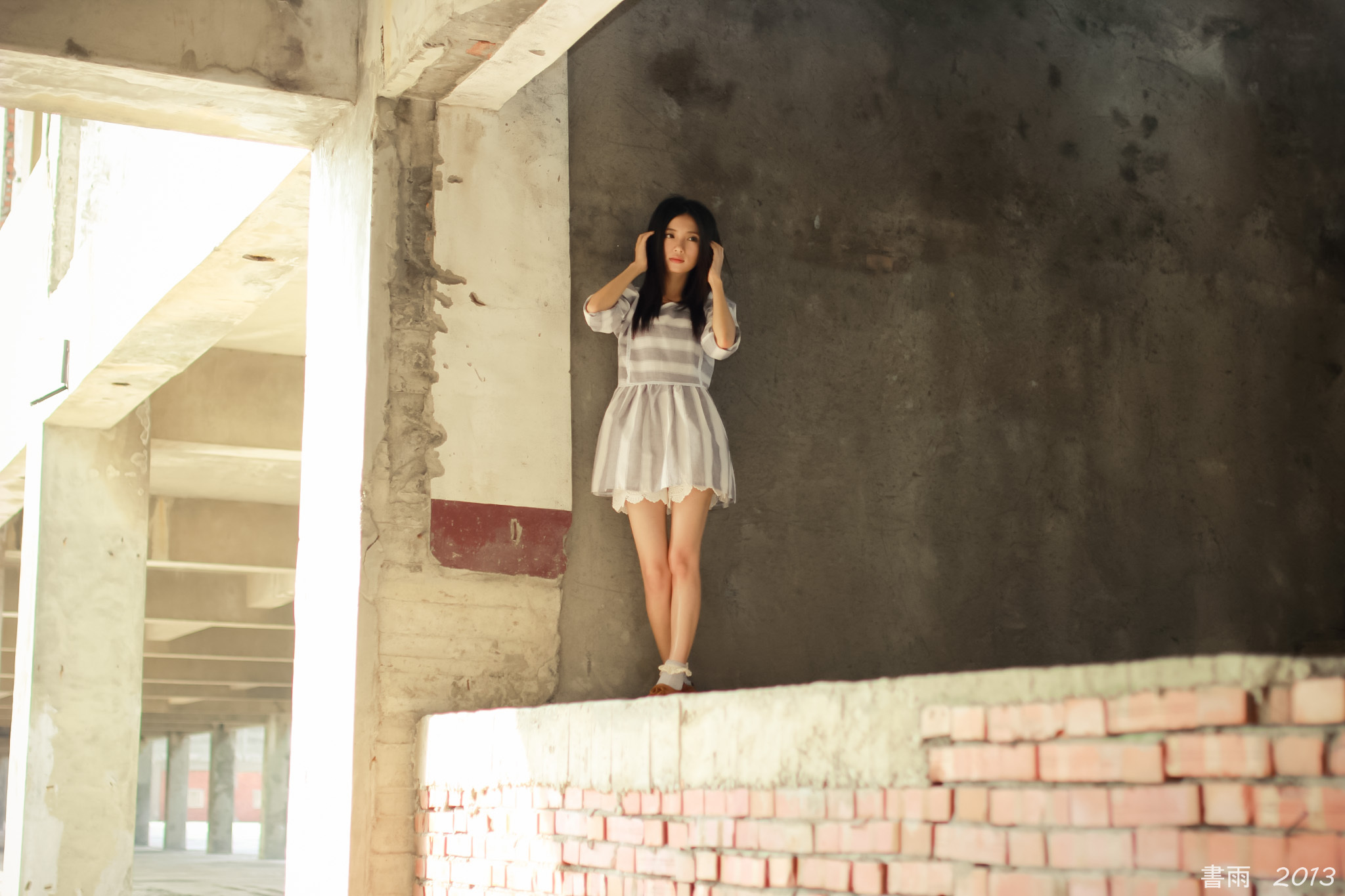 [Beautyleg番外篇]2013-10-12 可艾彰滨废墟外拍